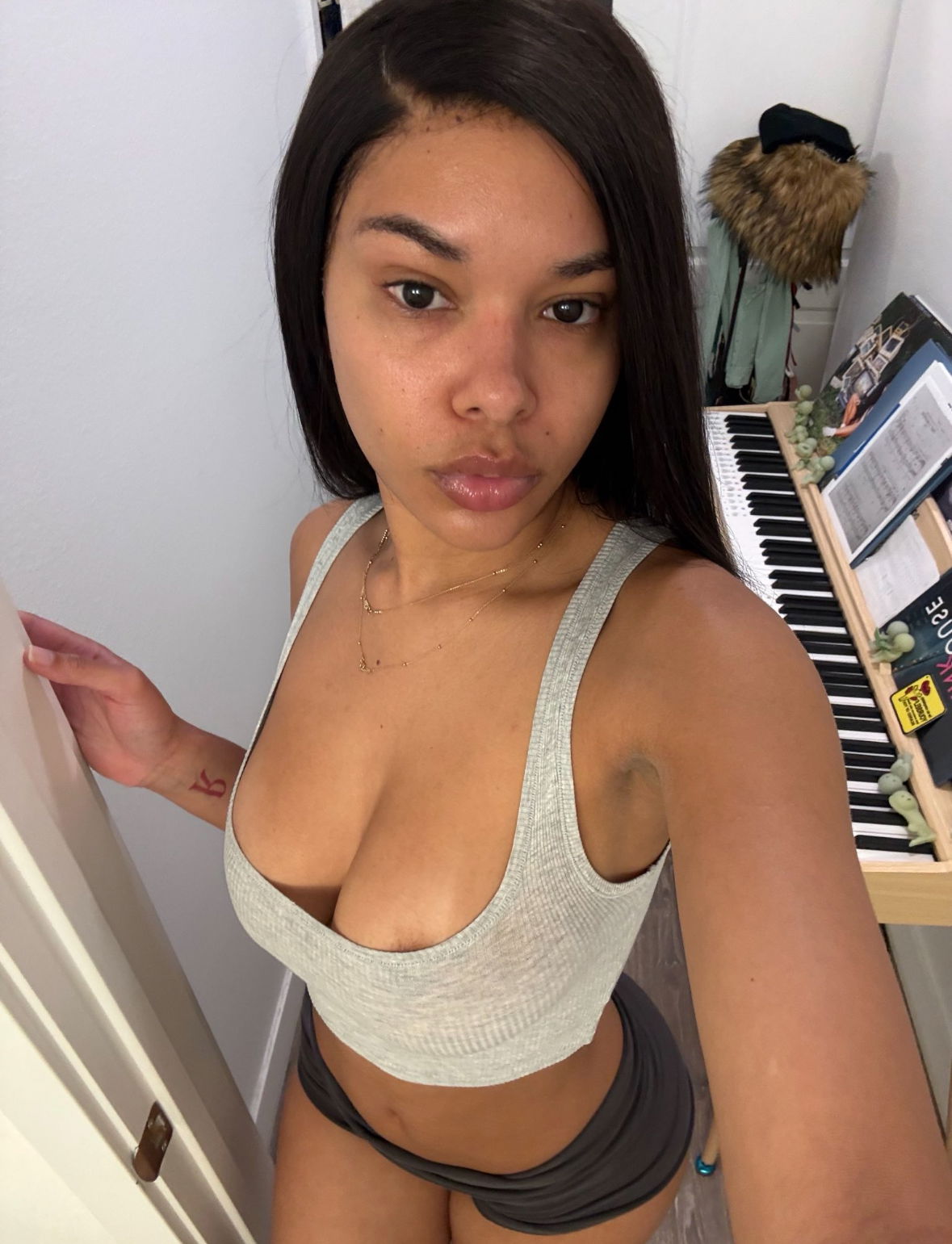 Luna22344's Cover Photo