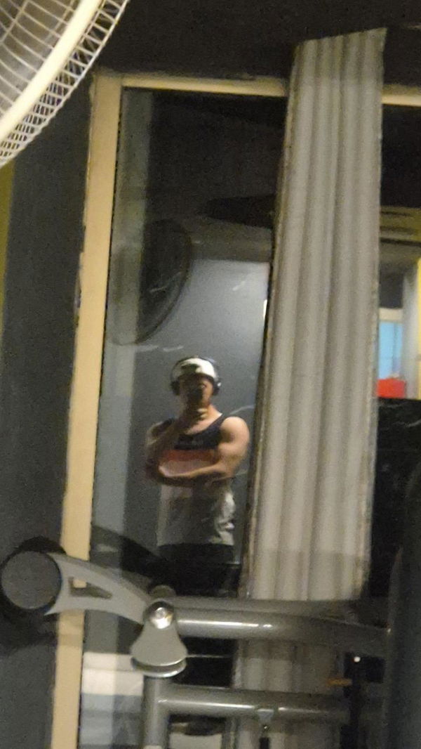 nimjar, 20 years old from Albania