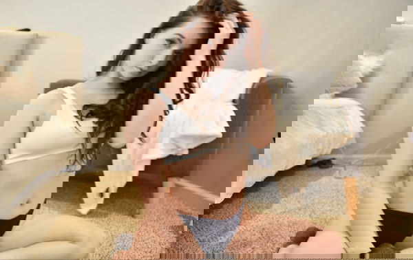 Olivia1910, 21 years old from United States