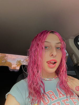 caitlinambrose83's Profile Photo