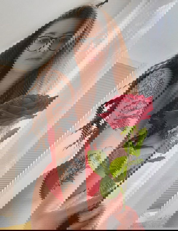 alinapa677, 19 years old from United Kingdom