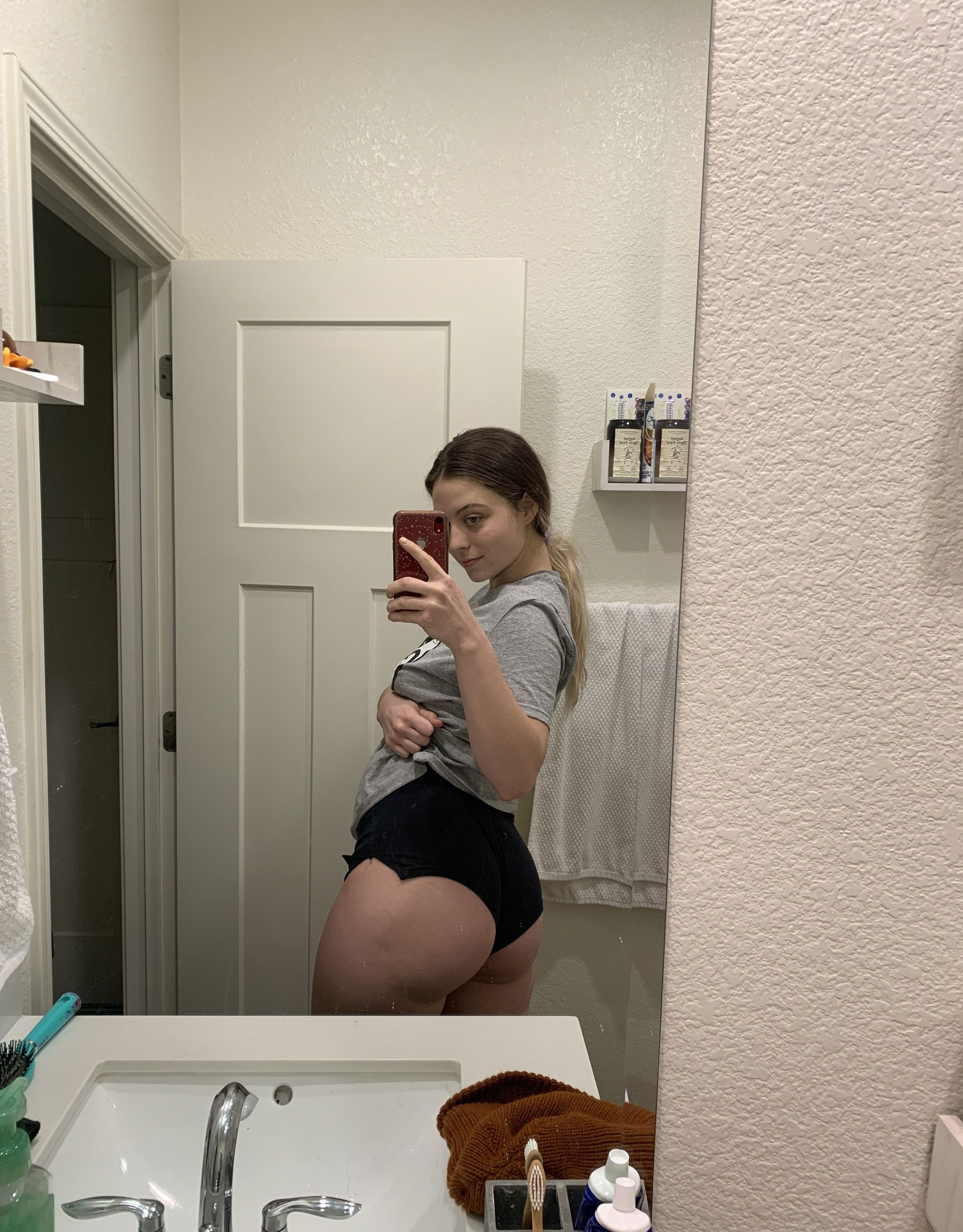 Florida_girl20, 20 years old from United States