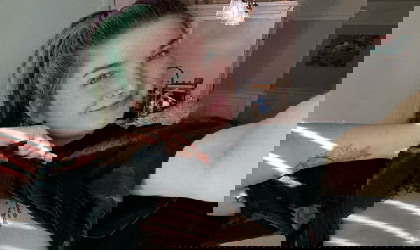 xghsfhbxzfg, 24 years old from United States