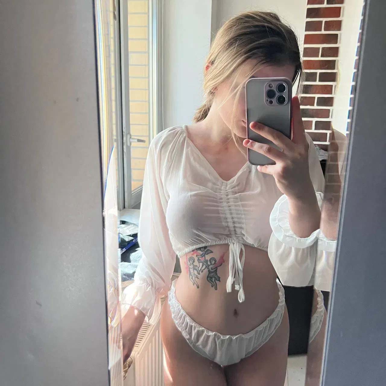 luna_ahe's Cover Photo