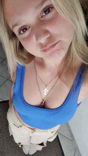 roxep24628's Profile Photo