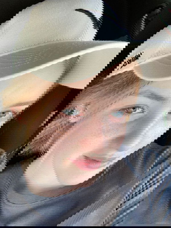 Elaina0125, 21 years old from United States