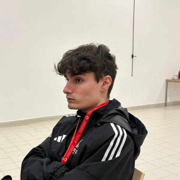 abaixinho2003, 22 years old from Portugal