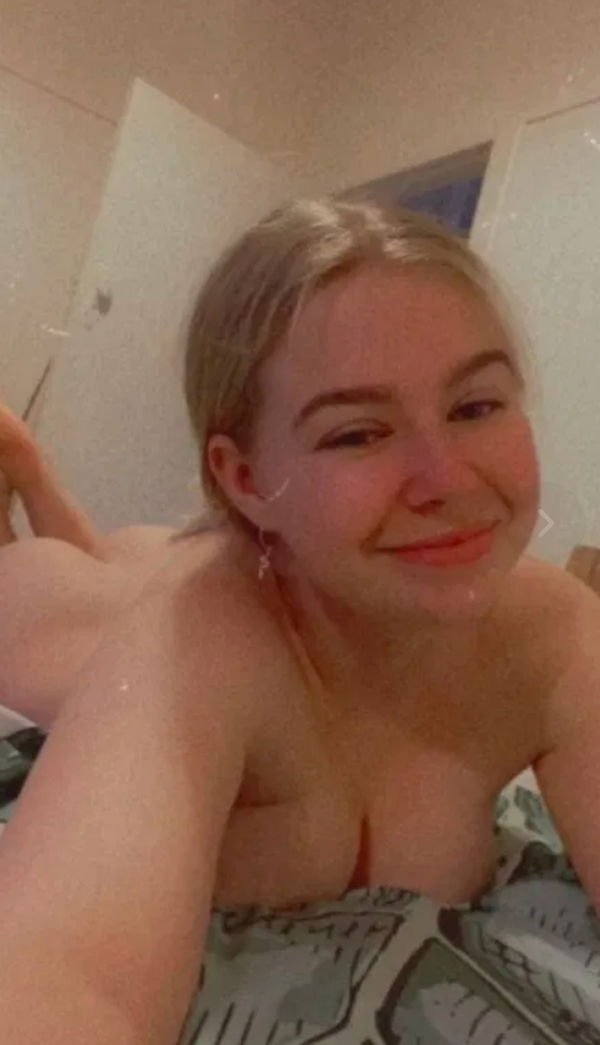 dojedik, 22 years old from United States