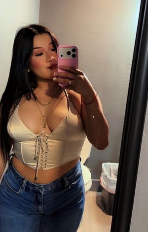 xahajem542's Profile Photo