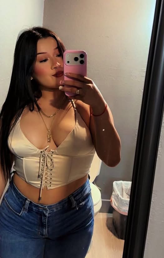 xahajem542, 22 years old from United Kingdom