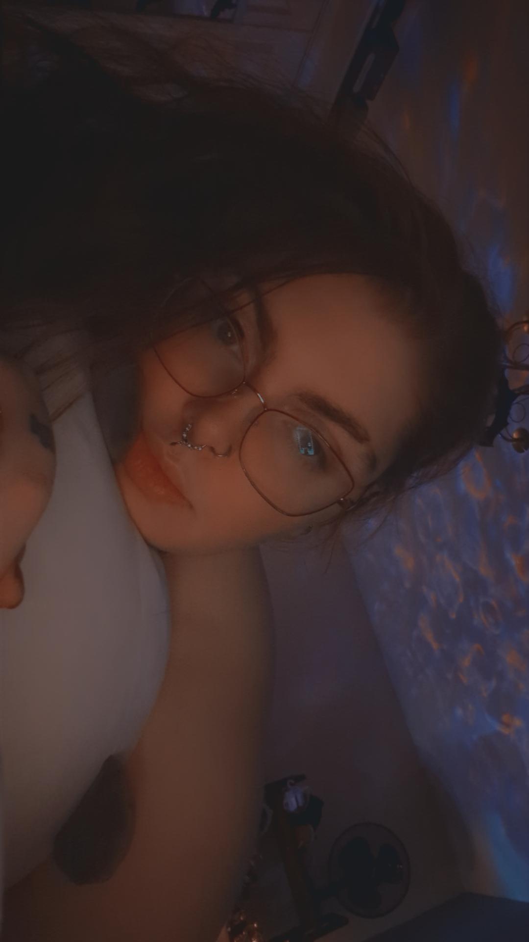 vikuhe's Cover Photo