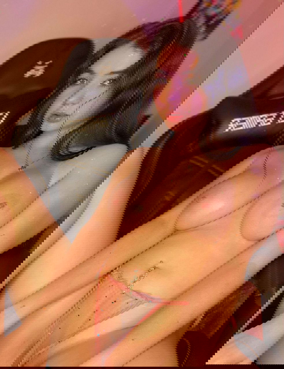 elinayet, 19 years old from United Kingdom