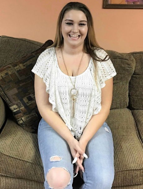 gnumos, 24 years old from Canada