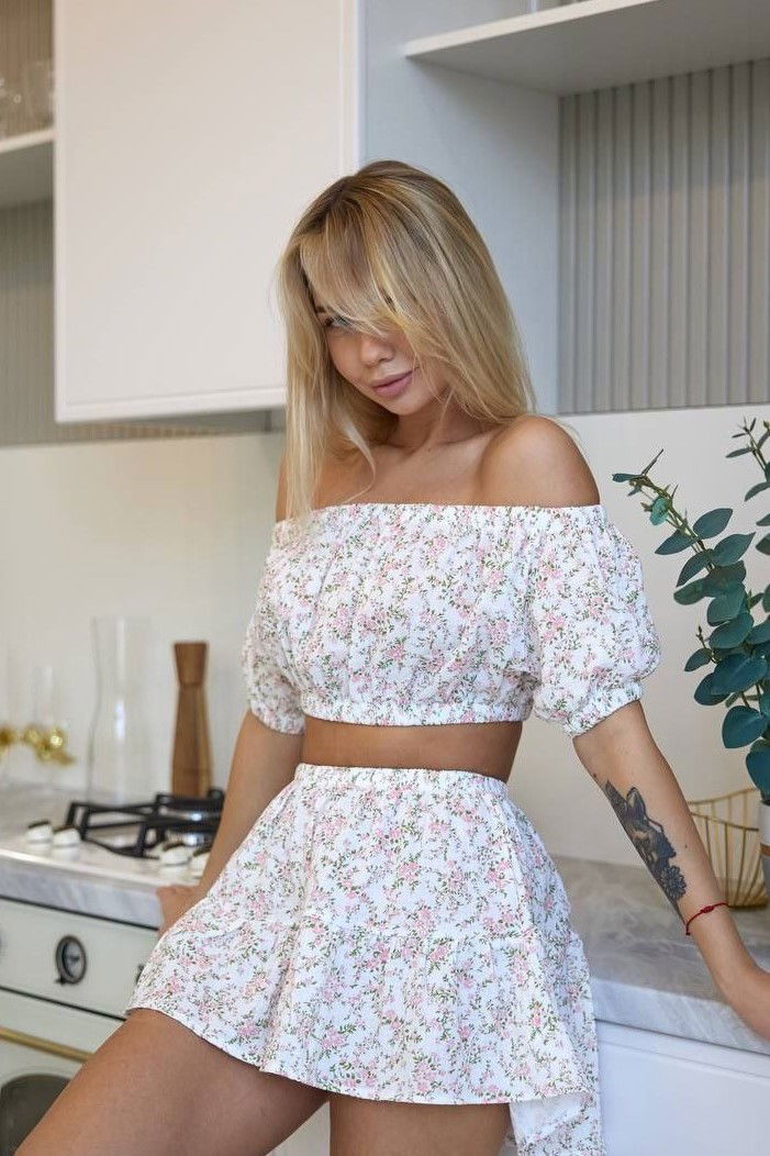 Elora23's Cover Photo