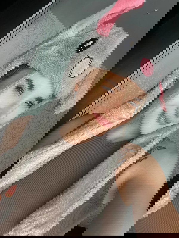 ticicoj885, 19 years old from Ireland