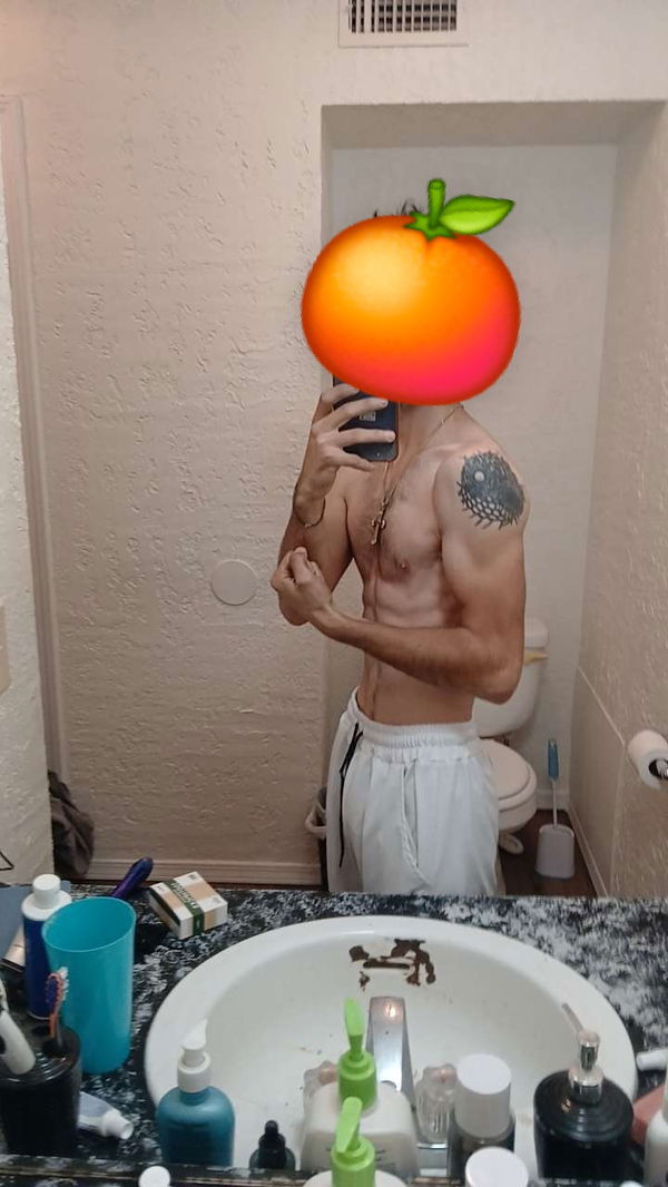 Mxkeyyy, 19 years old from United States