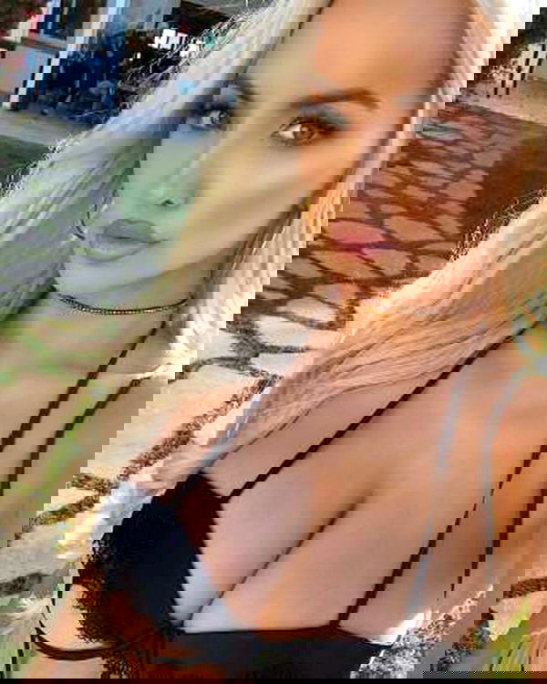 Alisa22F, 22 years old from New Zealand