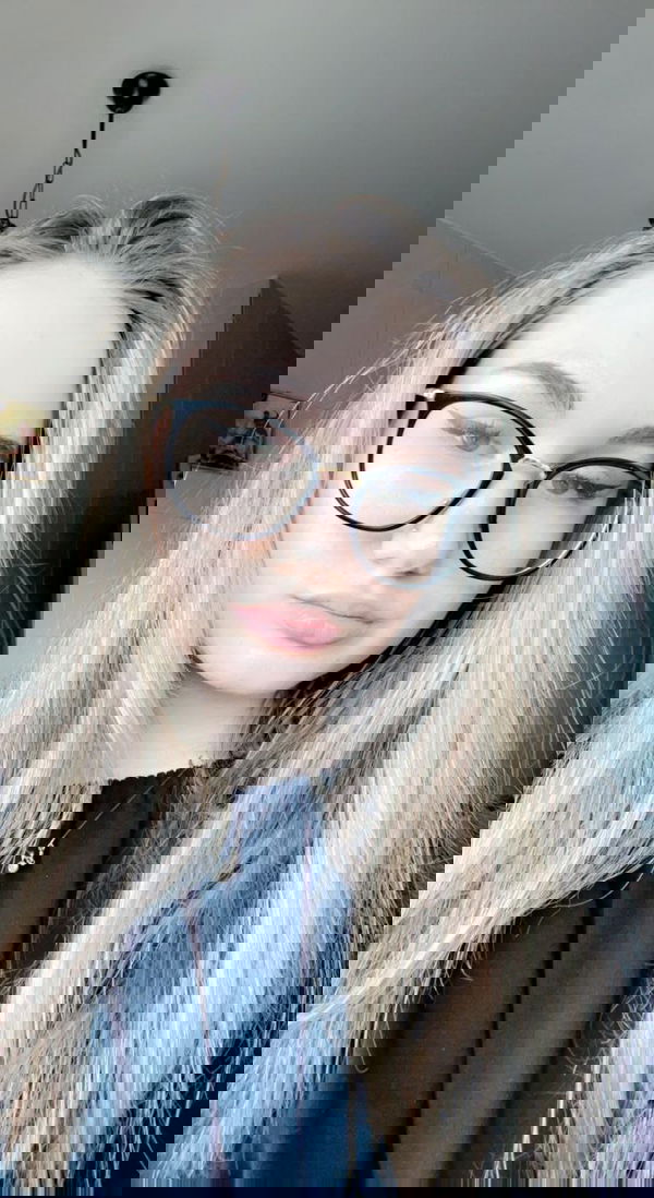 Jean1919, 23 years old from Canada