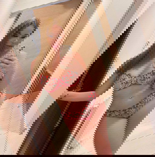 radidot114, 28 years old from United States