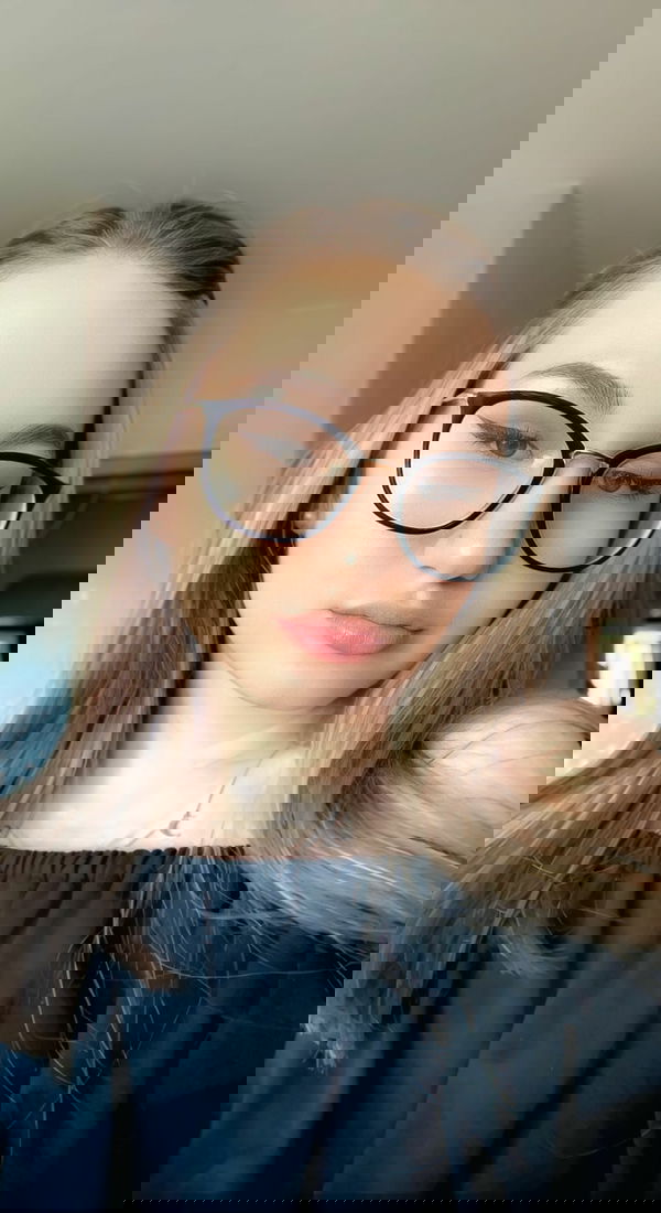 Alina44336, 22 years old from United States