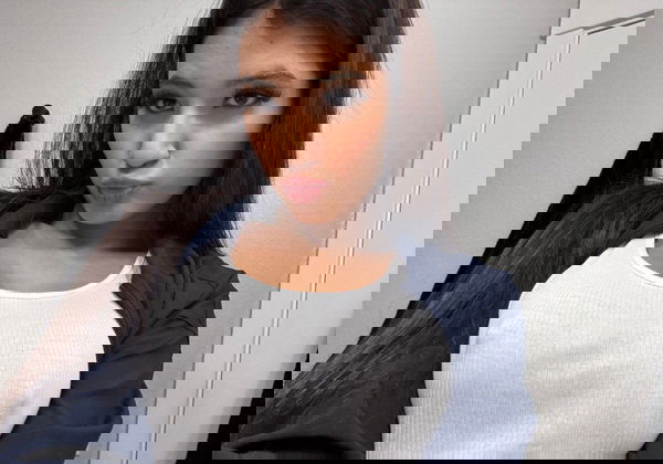 polina6, 23 years old from United States