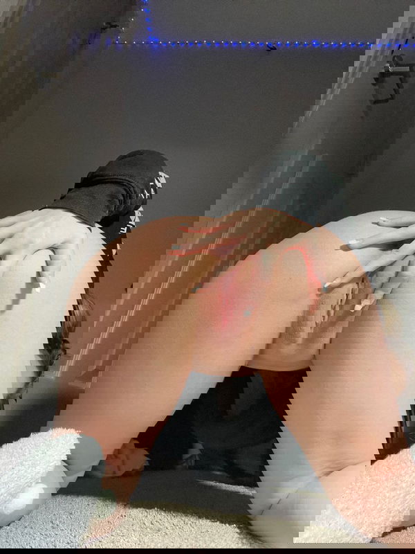 binav95932, 22 years old from United States