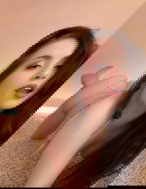 sanoa, 18 years old from United States