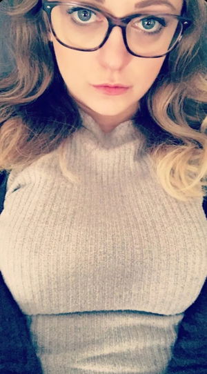 qeleluda's Profile Photo