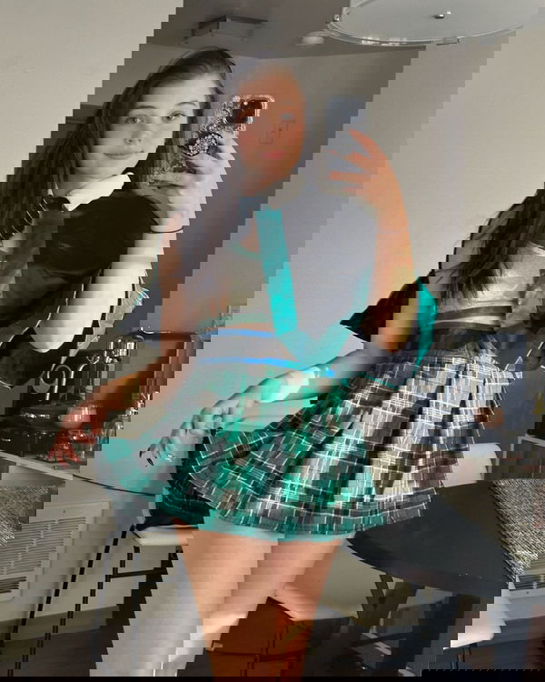 alina45dd, 21 years old from United States