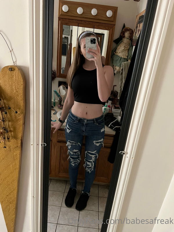 avajr11, 23 years old from United States