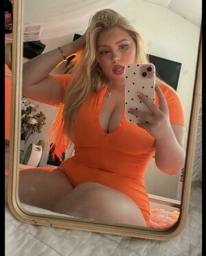 rimiwih976, 24 years old from United Kingdom