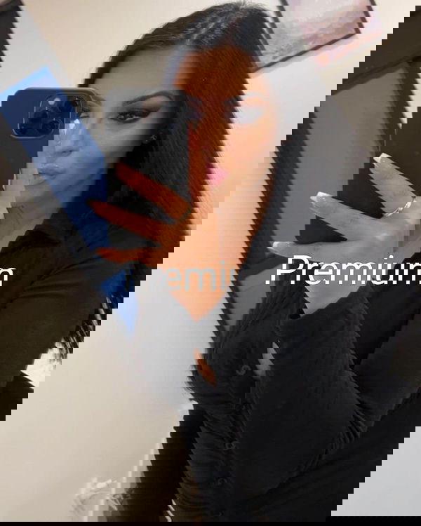 MonicaB2, 20 years old from United States