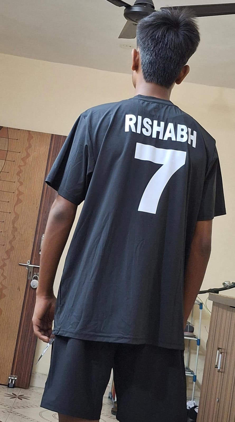 astharishabh7890, 18 years old from India