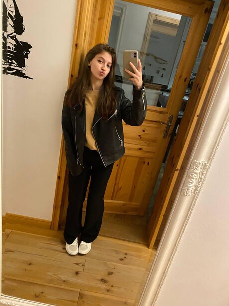 malana1516, 24 years old from United Kingdom