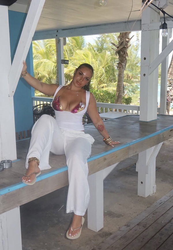 Angiewills, 28 years old from United States