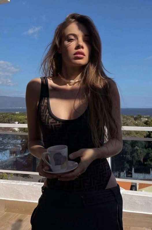 locim55192, 20 years old from United Arab Emirates