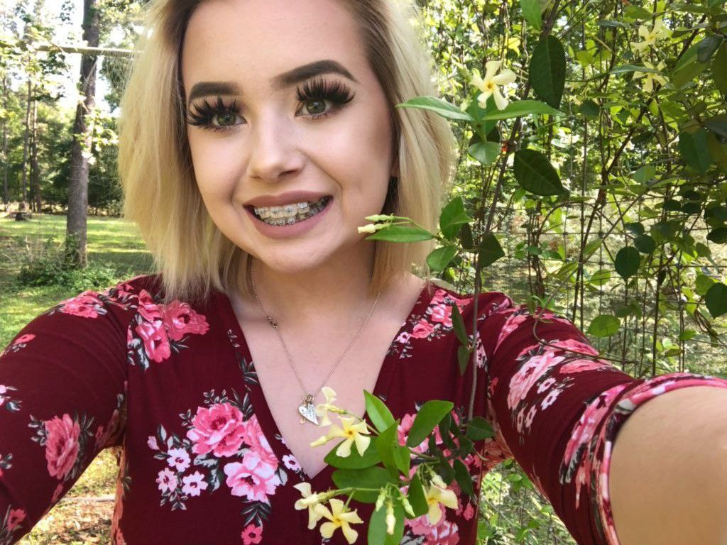 Olivia244, 21 years old from United Kingdom