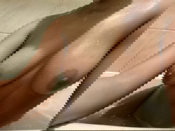 nebet21883, 18 years old from United States