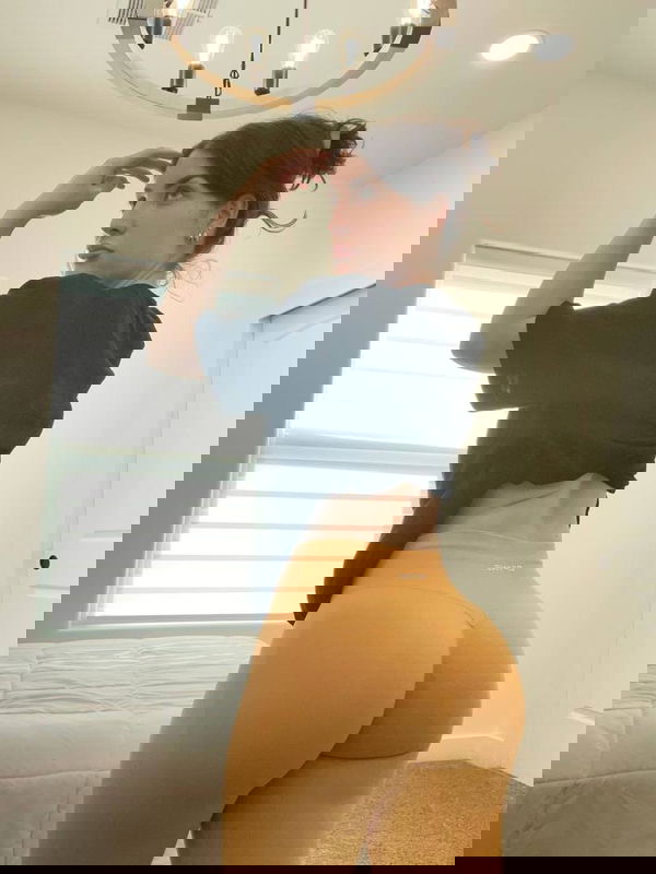 rugwinaye, 21 years old from United States