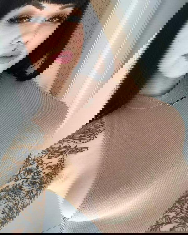 Clara43, 29 years old from United States