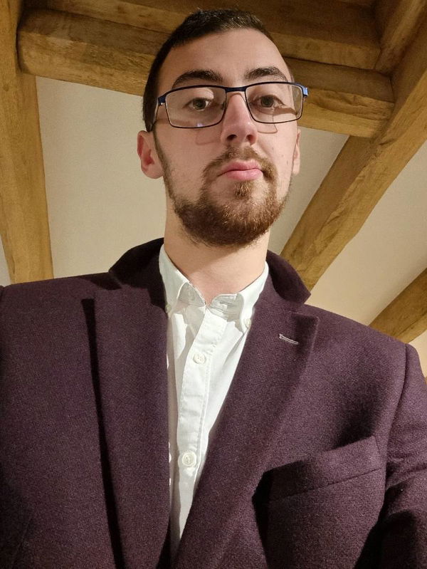 Bigdick24, 26 years old from United Kingdom