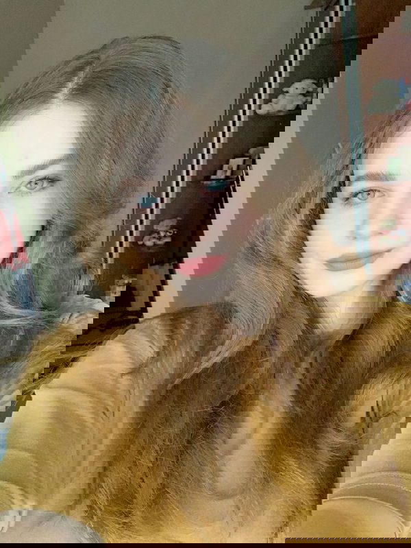 Rosie214, 21 years old from United Kingdom