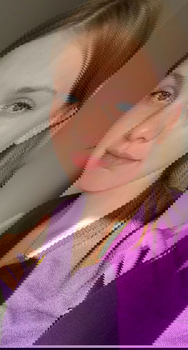 Maya27898, 20 years old from Germany