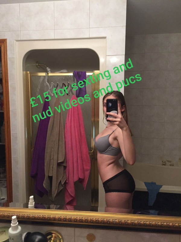 fawev33909, 22 years old from United Kingdom