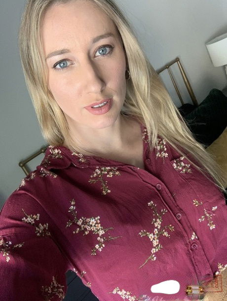 xodedu, 24 years old from United Kingdom