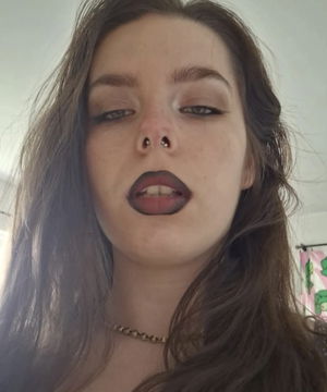 Juliebravo's Profile Photo