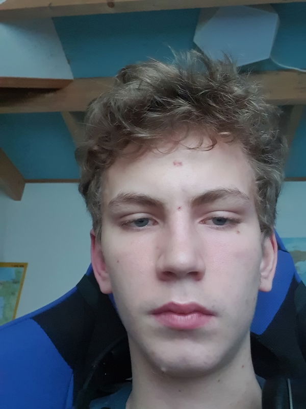 Emiliusus, 19 years old from Estonia