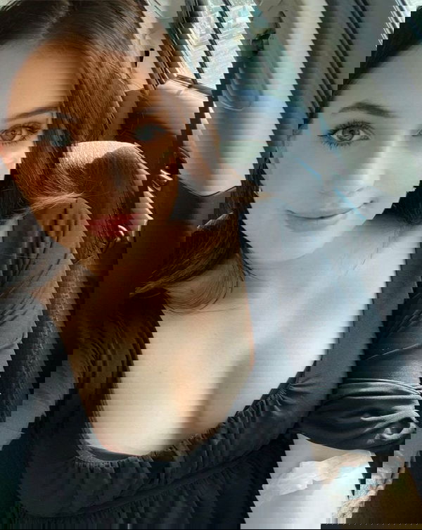 alina24q, 21 years old from United States