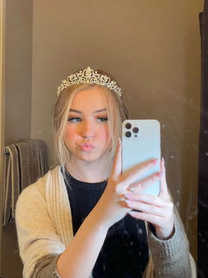 yotiwbh's Profile Photo