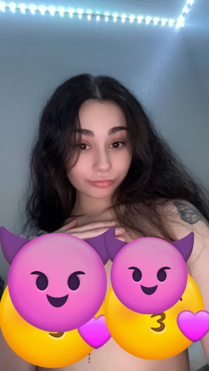 Risa77902's Profile Photo